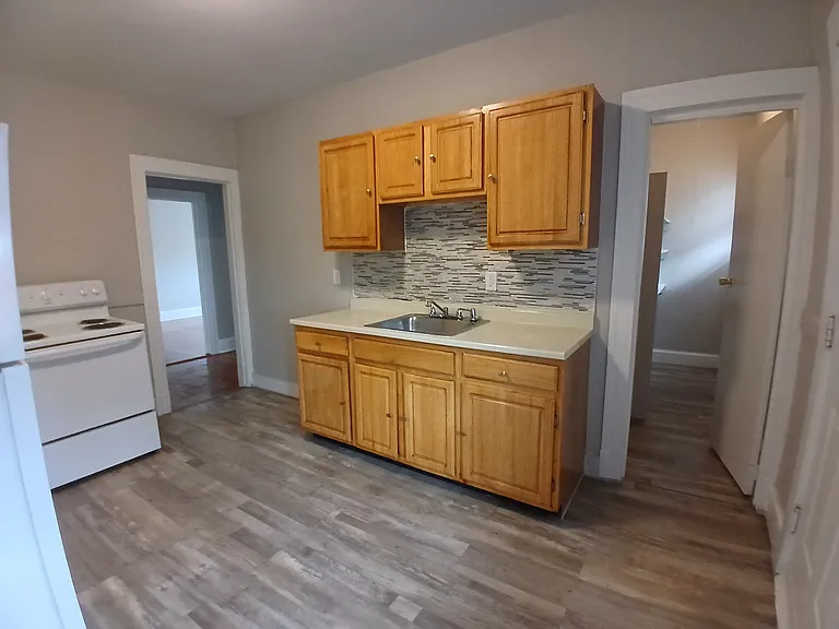 327 Washington St #C2 — Photo 14
