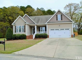 11 Alvis Ct, Fuquay Varina, NC 27526