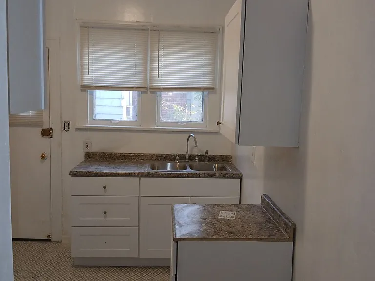 373 S Hamilton St — Photo 6