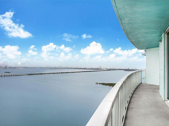 3rd image of 1900 N Bayshore Dr #4921