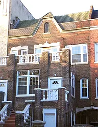 Rented by R New York