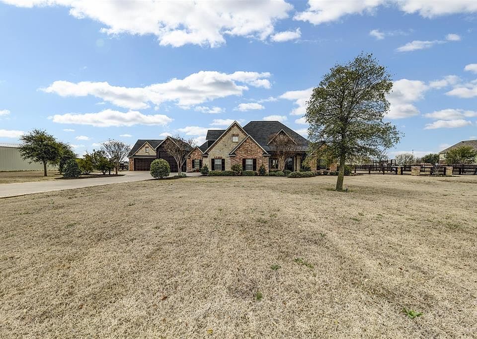 1st image of 6180 Meadowlands Dr