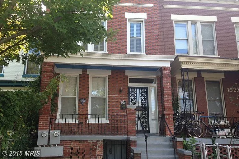 1525 C St SE photo 1