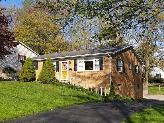 2nd image of 693 Ellis Ave
