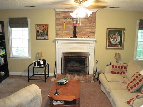 Great Room with Fireplace