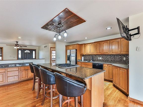 5th image of 406 21000th Rd