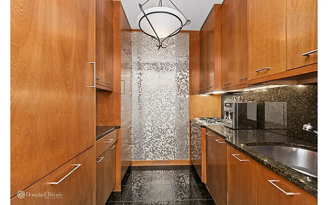 Sold by Douglas Elliman | media 15