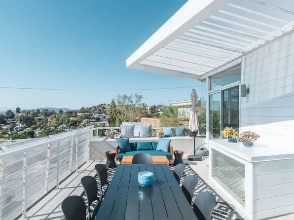 (undisclosed Address), Los Angeles, CA 90042