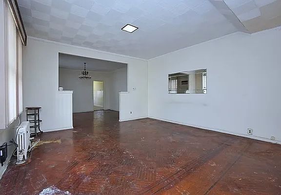 2nd image of 2049 E 38th St