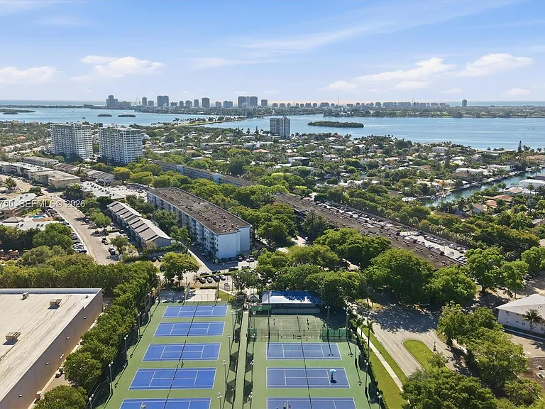 1800 Sans Souci Blvd #201 — Photo 15