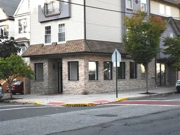 687 Avenue A image 1 of 5