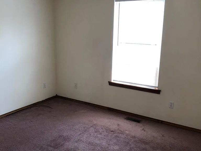 863 S Hickory Ln — Photo 9