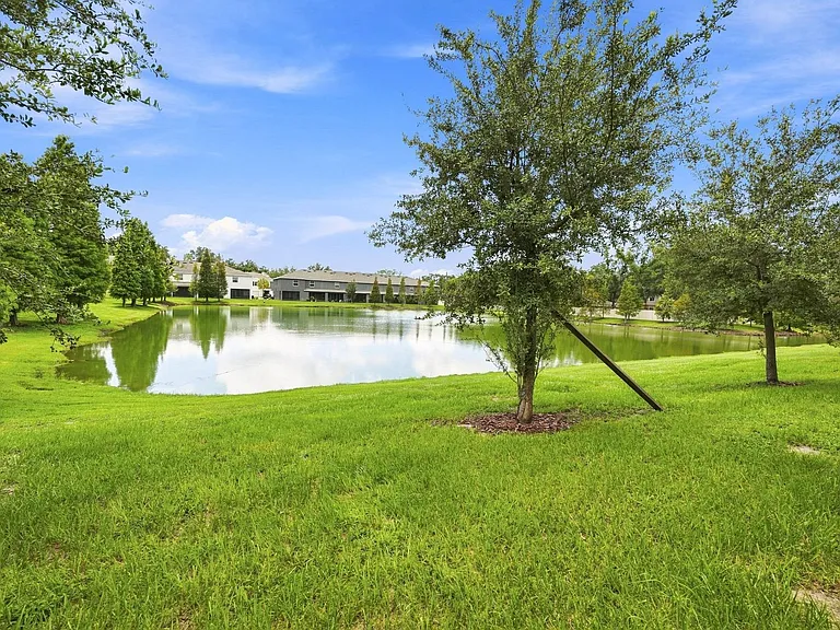 3144 Pleasant Willow Ct — Photo 4
