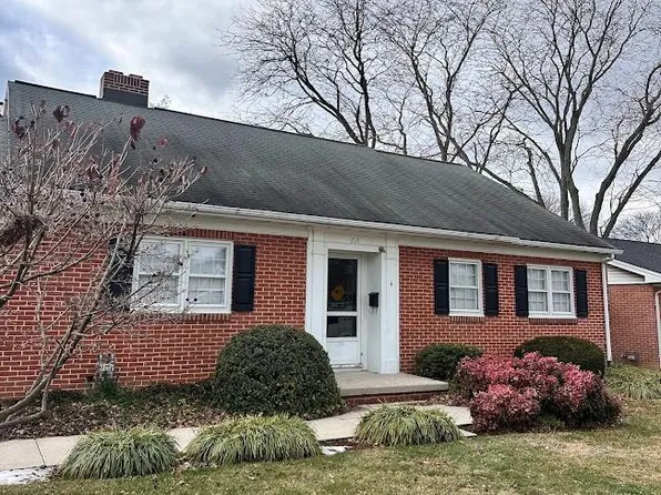 214 Charles St, Hanover, PA 17331