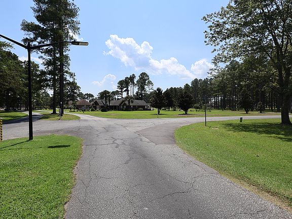 5th image of 301 Plantation Dr