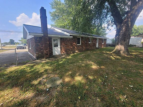 4th image of 2758 E Highway 60