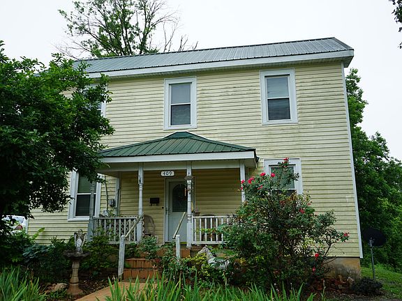 2nd image of 409 W Washington St