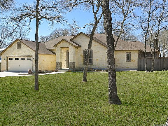 3rd image of 561 Jacobs Ln