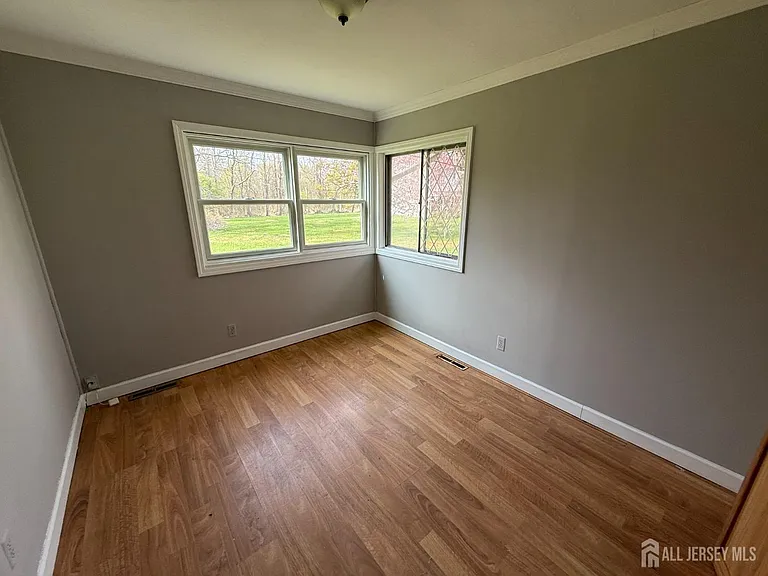 8 Poe Ct — Photo 9
