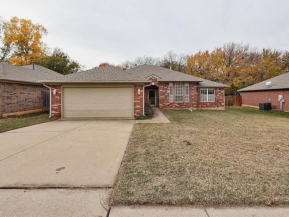 2nd image of 212 Mountain Oaks Dr