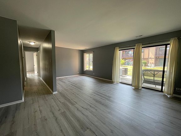 5th image of 1655 Dover Ct APT A