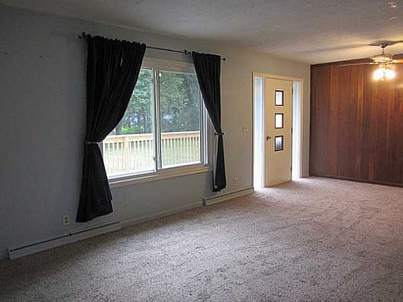 2nd image of 15136 Pinehurst Dr