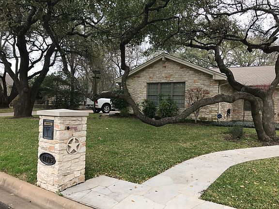 Austin stone mailbox