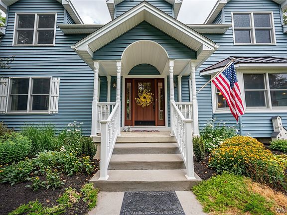 3rd image of 3792 Windover Dr
