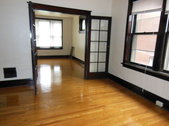 5th image of 4601 Wilcox Ave APT 2W