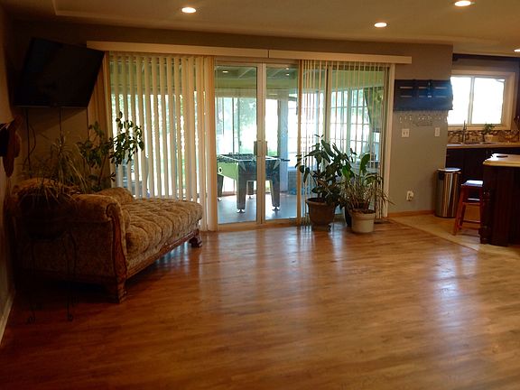 Living Room to Sunroom 