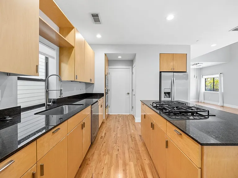 4202 Spencer St #A — Photo 8