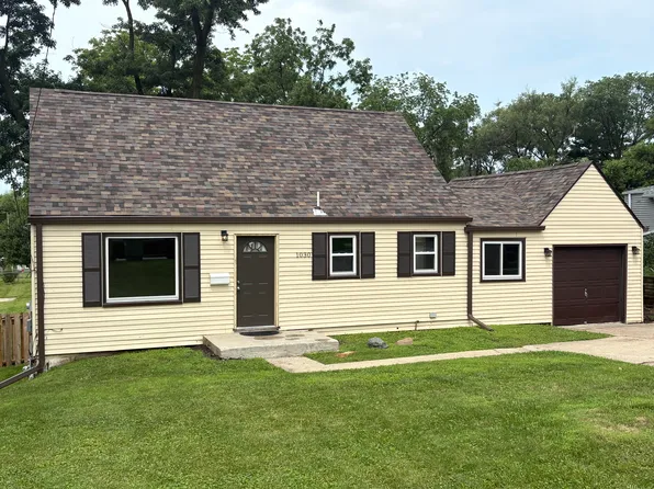 1030 65th St, Windsor Heights, IA 50324