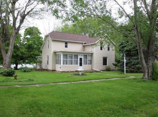 408 Country St, Walnut, IA 51577