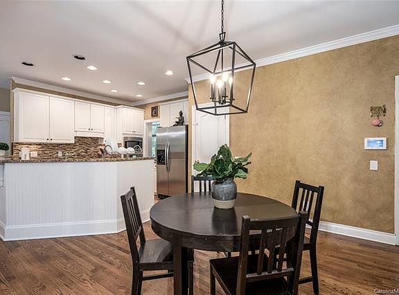 4th image of 7324 Santorini Ln