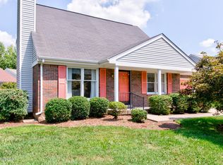 1913 Dove Creek Blvd, Louisville, KY 40242