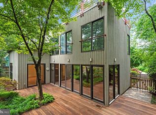 7503 Macarthur Blvd, Cabin John, MD 20818