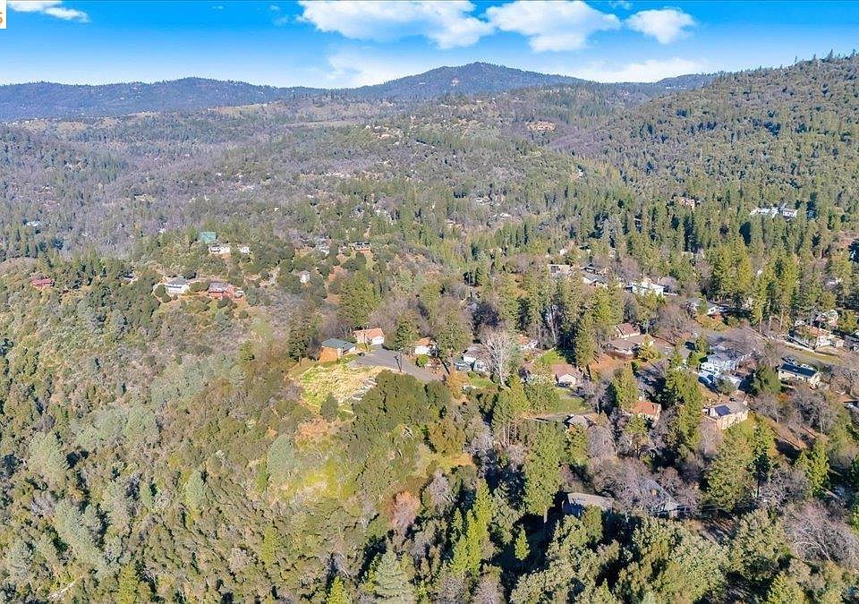 1st image of 18845 Evergreen Dr