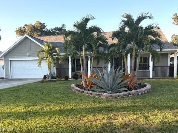 1263 Caloosa Dr, Fort Myers, FL 33901