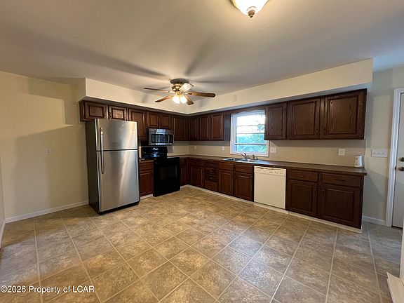 2nd image of 320 Highland Ave