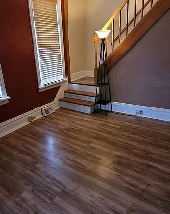 4th image of 6860 Huntingdon St
