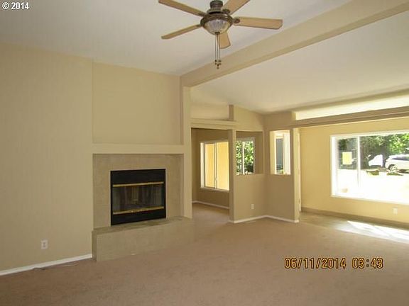 3rd image of 36205 NE North Fork Ave