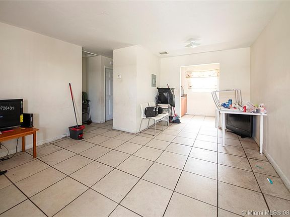 4th image of 1251 NW 61st St