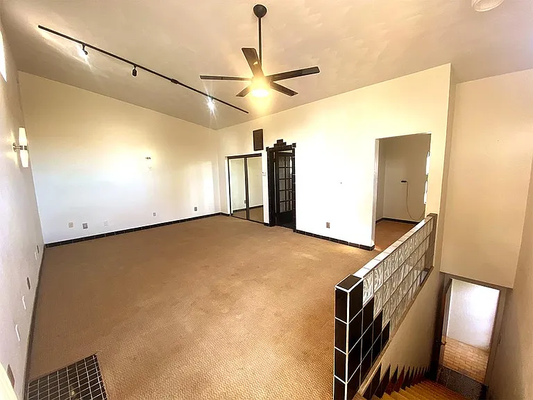 513 W 5th St #REAR — Photo 7