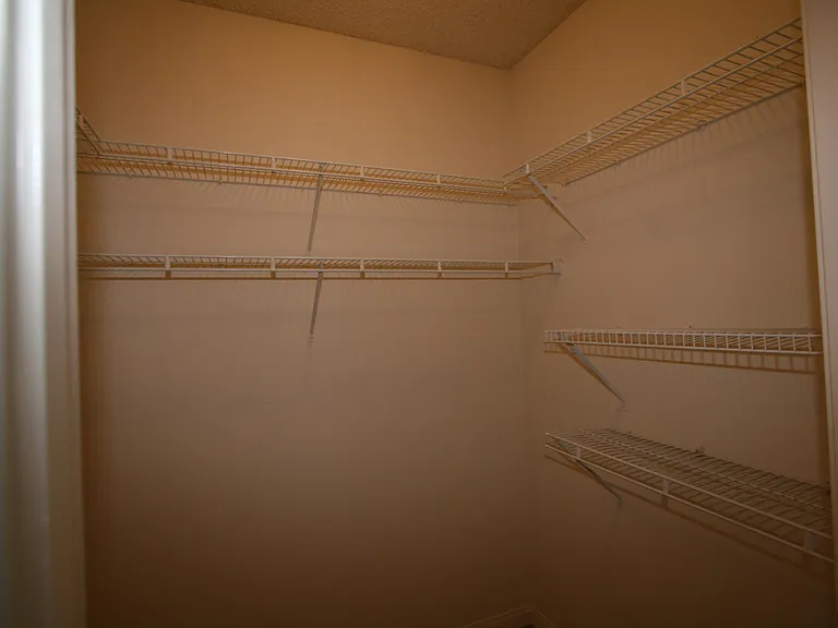 3637 Clarington Ave #113 — Photo 22