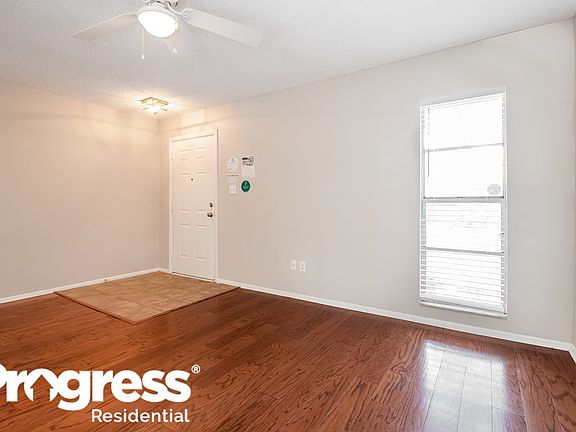 3rd image of 1376 Alfonzo Cir