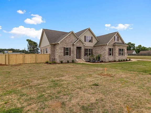 2nd image of 228 Carron Ln