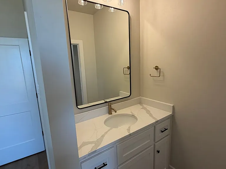 7802 Enderby Ln — Photo 15