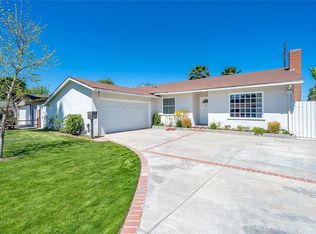 19011 Cantlay St, Reseda, CA 91335