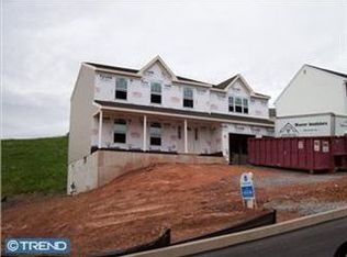 220 Buckhead Ln, Douglassville, PA 19518