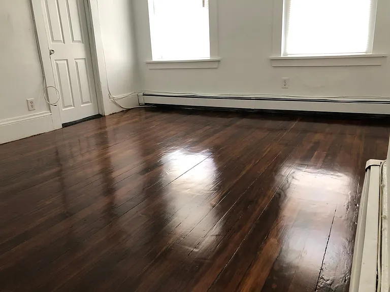 34 Cunard St #2 — Photo 16